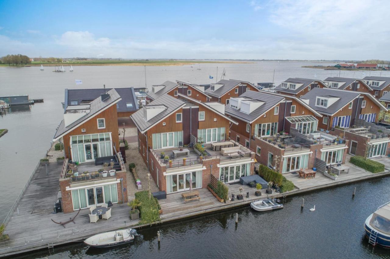 Villa Meerzicht 70 - Vakantiehuis Aan Het Water! Uitgeest Exterior foto